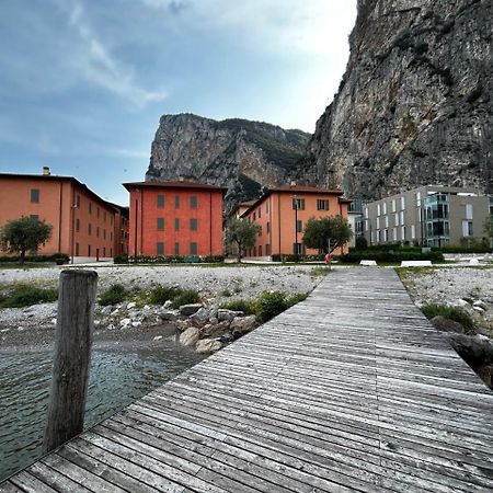 Dv Garda Suite Campione del Garda Ngoại thất bức ảnh