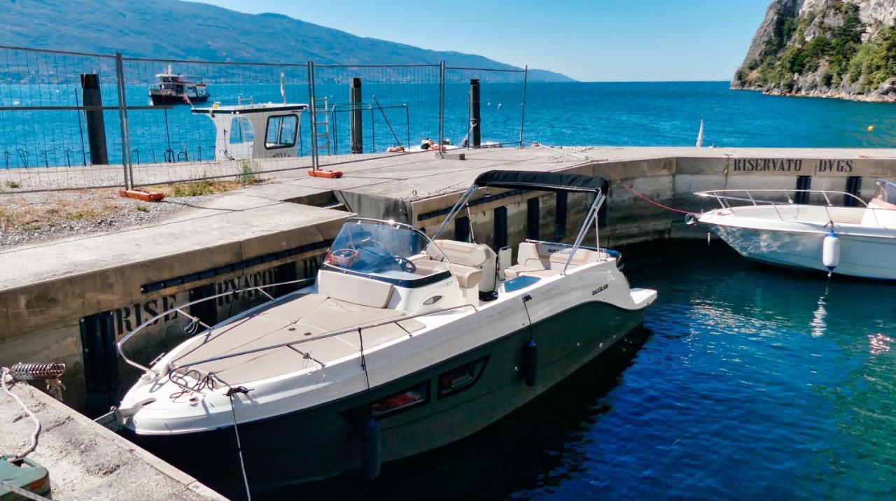 Dv Garda Suite Campione del Garda Ngoại thất bức ảnh