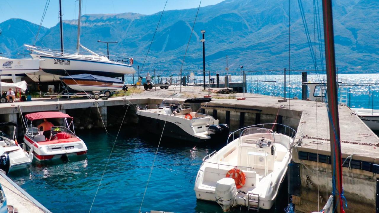 Dv Garda Suite Campione del Garda Ngoại thất bức ảnh