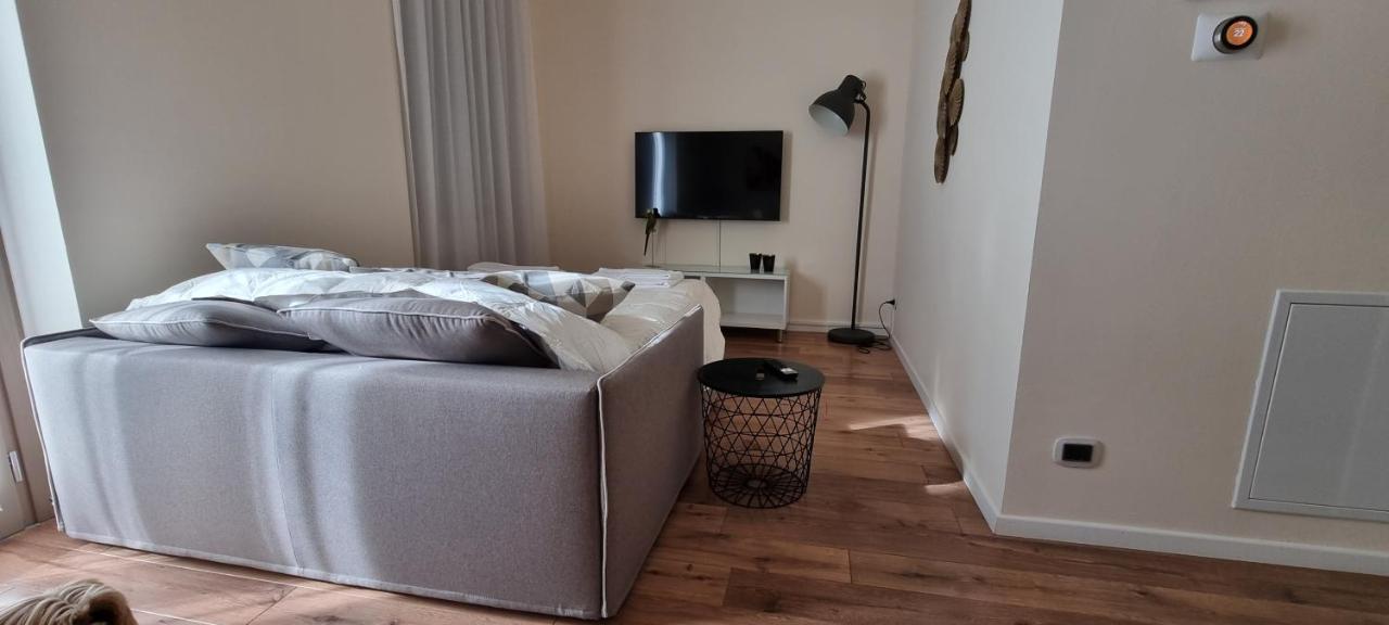 Dv Garda Suite Campione del Garda Ngoại thất bức ảnh